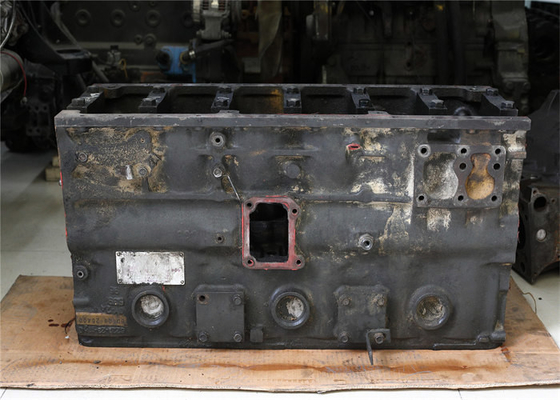 6D108-2掘削機PC300-6の鋼鉄材料のためのディーゼル使用されたエンジン ブロック12弁